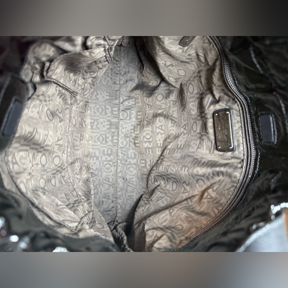 Authentic Salvatore Ferragamo Vala Leather Bag (EUC) - Picture 5 of 9